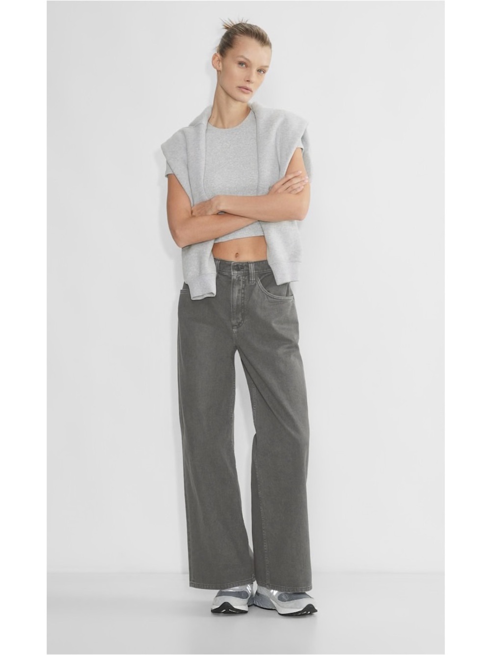 Aritzia TNA Low Rise Wide-Leg Dillion Pants
